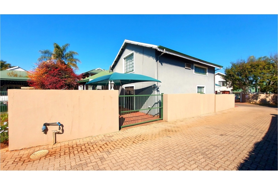 3 Bedroom Property for Sale in Melodie North West